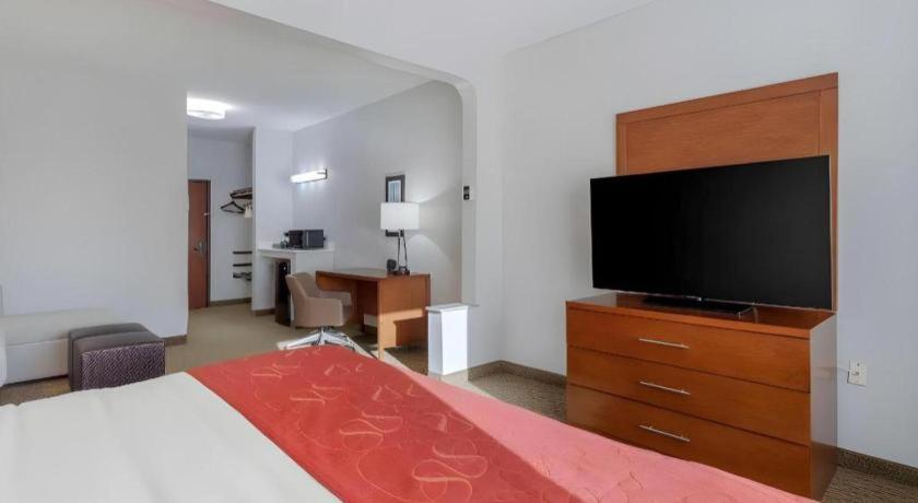 คอมฟอร์ต สวีท Hotel เลอพอร์ต ภายนอก รูปภาพ